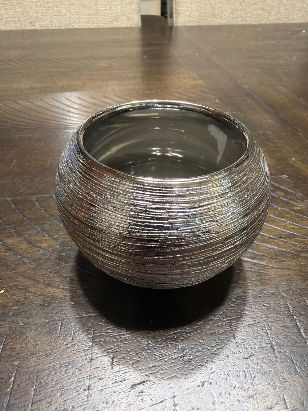 Vintage Silver Metallic Glazed Ceramic Round Planter Pot Textured Ribbed Design